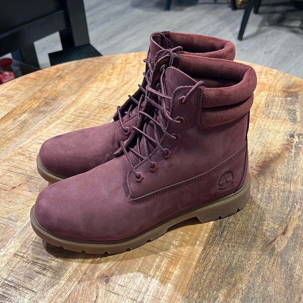 Timberland Burgundy Women's Linden Woods 6-inch Waterproof Boot Women’s size 8.5